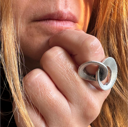 Interlocking Loop Brass Ring – Modern Sculptural Minimalist Statement Ring