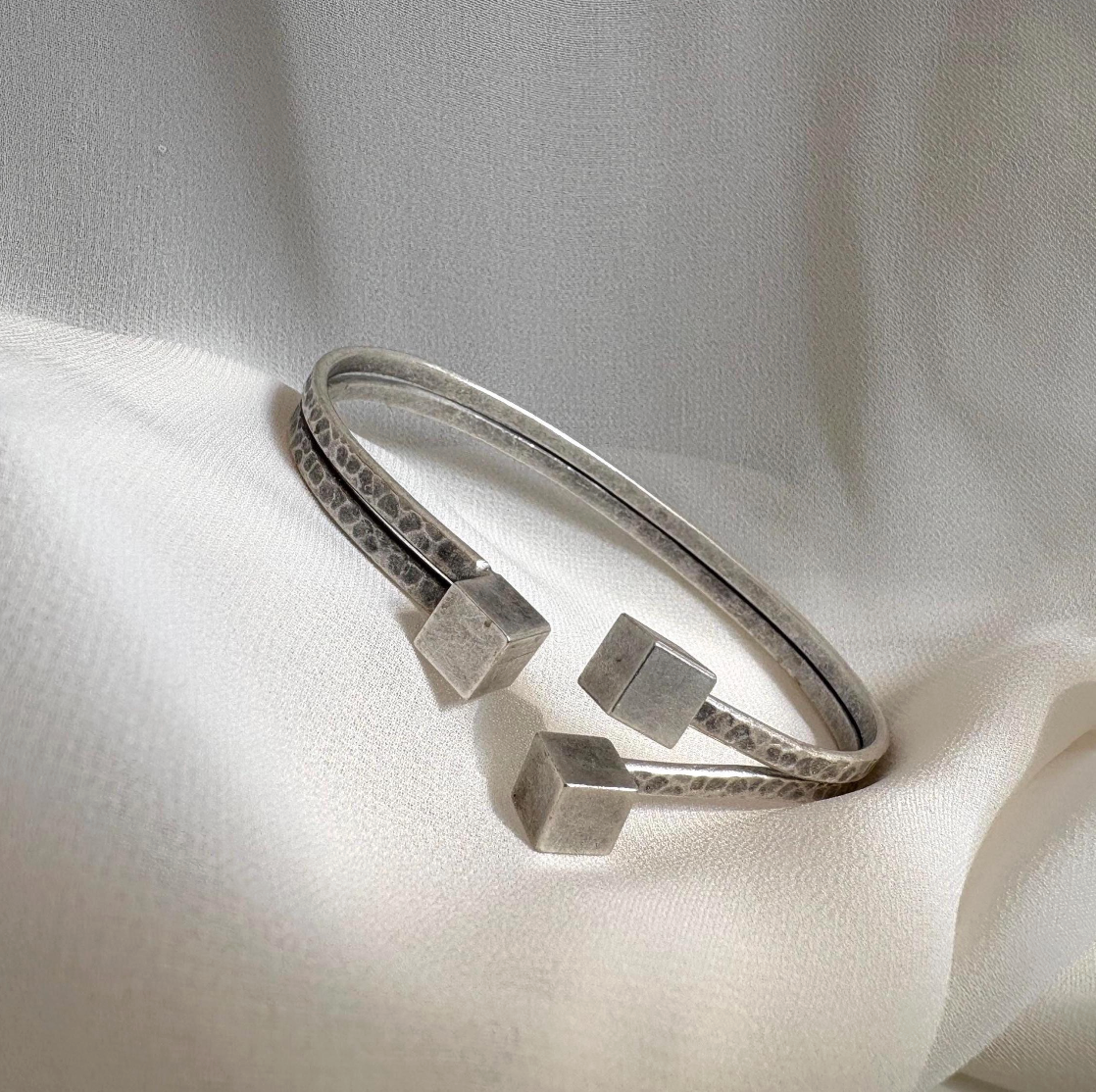Rustic Silver Cuff Bracelet – Vintage Handmade Open Bangle with Cube Ends, Unisex Modern Jewellery