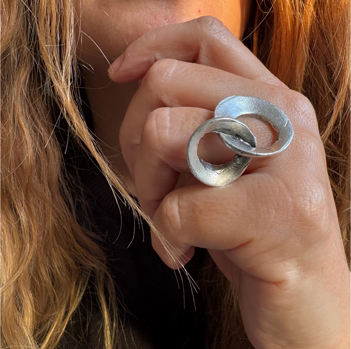 Interlocking Loop Brass Ring – Modern Sculptural Minimalist Statement Ring