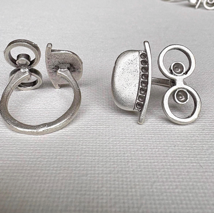 Handcrafted Abstract Silver Vintage Ring - Unique Modern Art Jewelry - Ring For Women