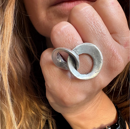 Interlocking Loop Brass Ring – Modern Sculptural Minimalist Statement Ring
