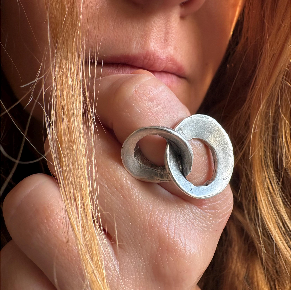 Interlocking Loop Brass Ring – Modern Sculptural Minimalist Statement Ring