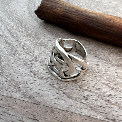 Handcrafted Brass Knot Ring – Adjustable Silver Finish, Rustic Unisex Jewelry